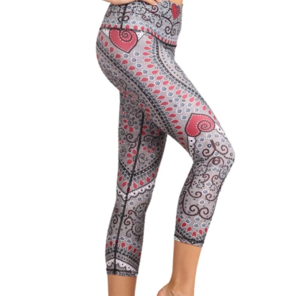 Yoga Democracy Printed Yoga Crops